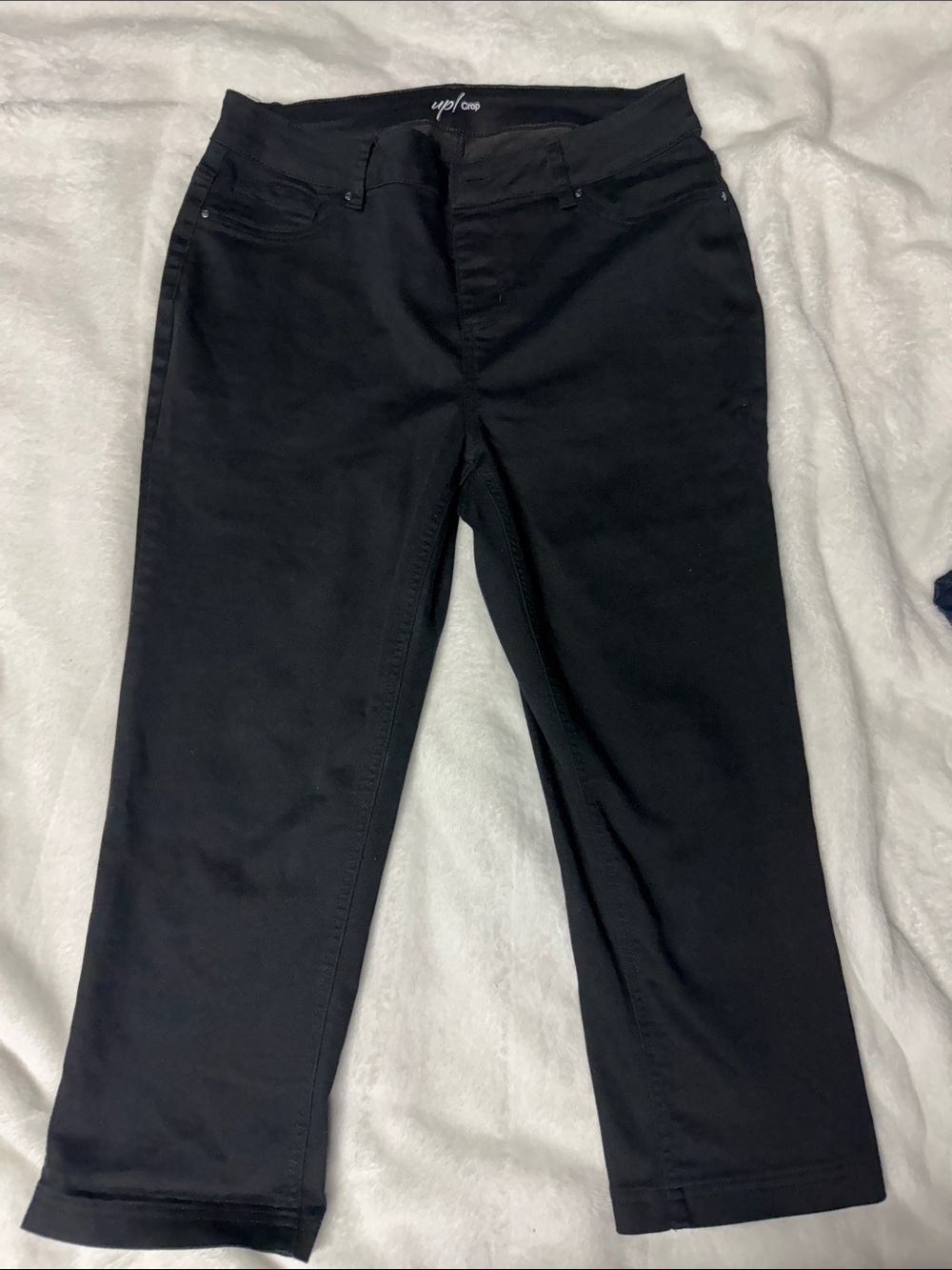 Black Capris